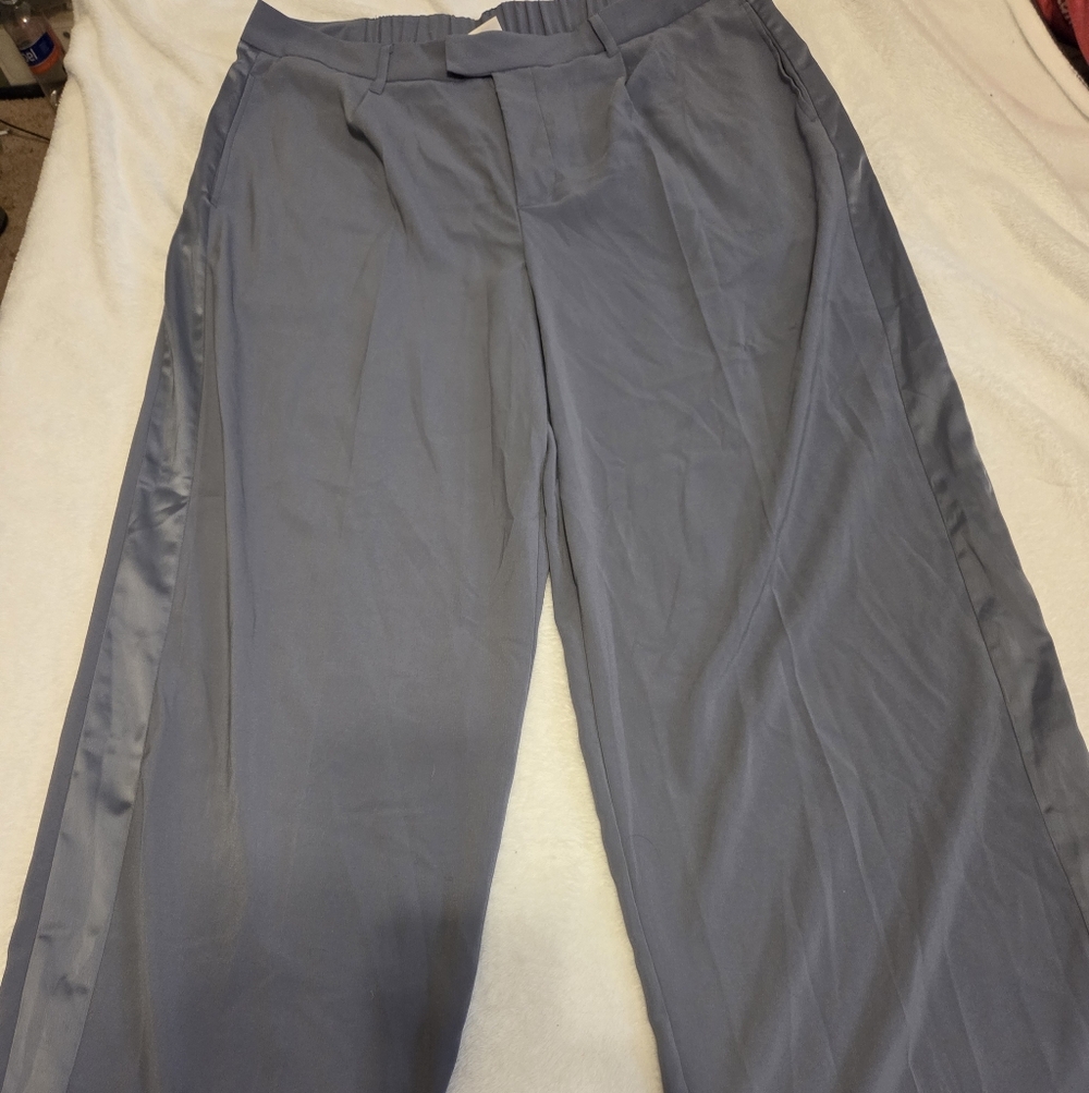 Womans Wide-Leg Dress Pants - Slate Gray